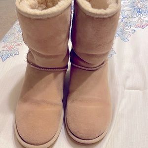 Women’s low height Uggs